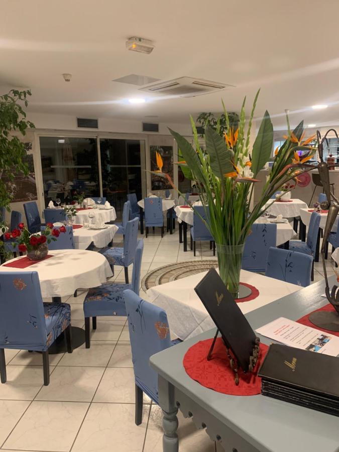 Hotel Restaurant De La Mer Golfe-Juan Dış mekan fotoğraf