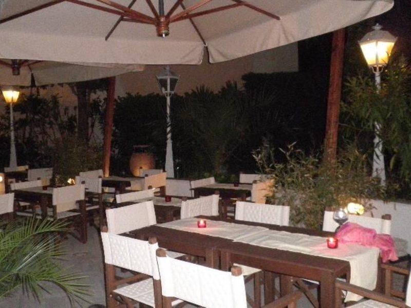 Hotel Restaurant De La Mer Golfe-Juan Dış mekan fotoğraf